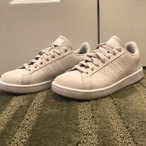 Adidas Cloud-foam Sneakers.